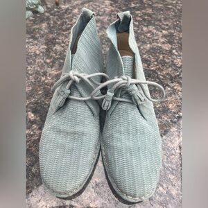 Hush Puppies Mazin Cayto Chukka Boots In Light Blue Suede With Textured Finish